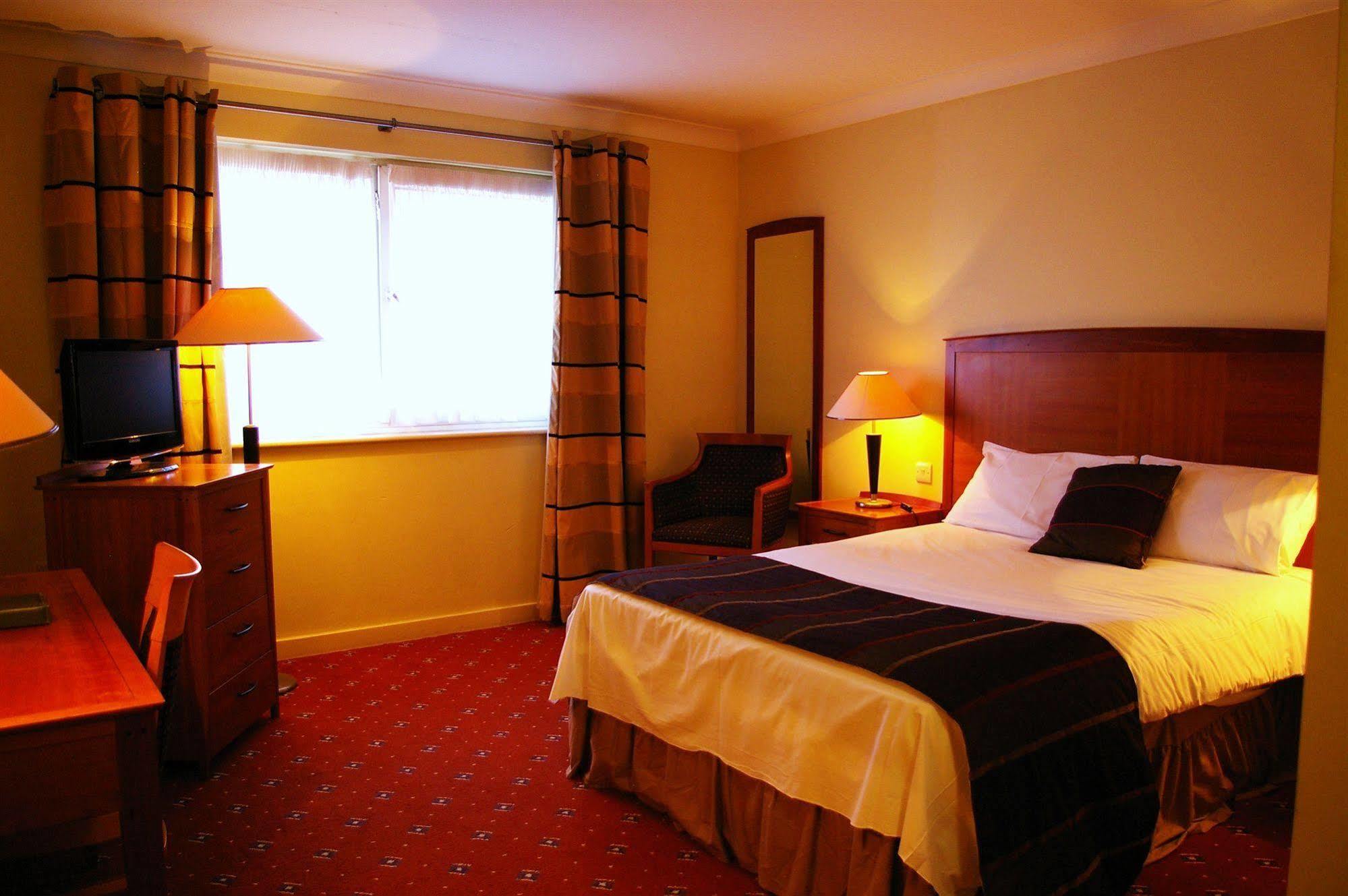 Red Lion Hotel Basingstoke Eksteriør billede